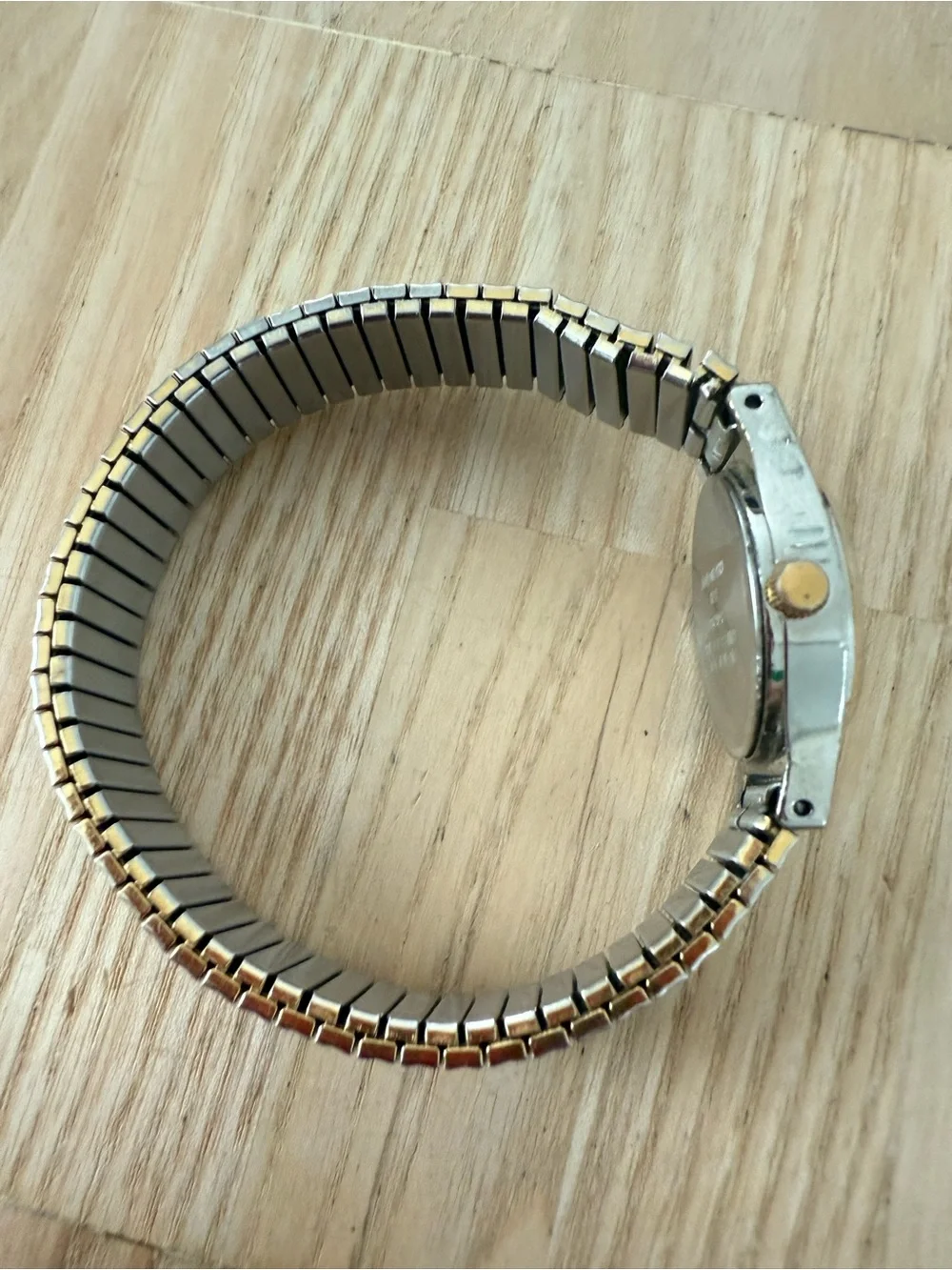 Armitron ladies dainty two tone expansion bracelet watch NEW BATTERY